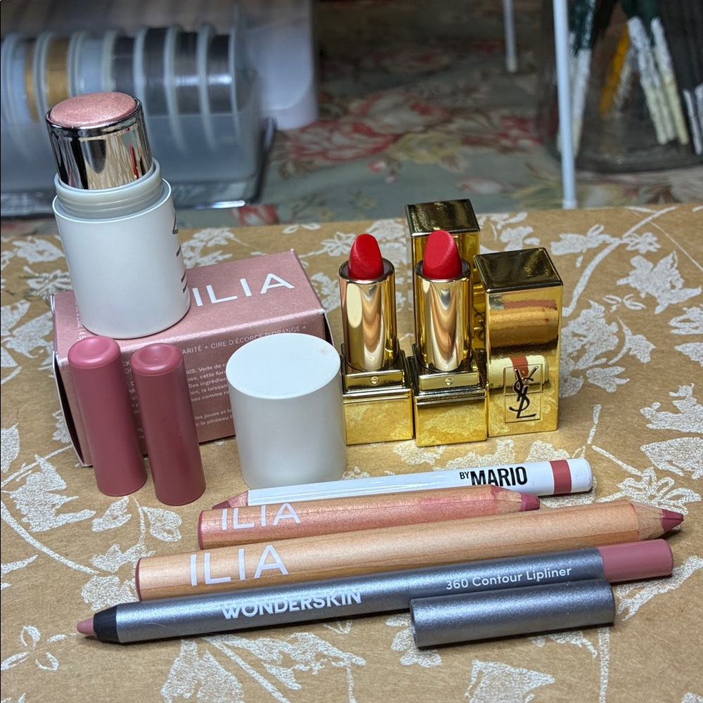 Beauty Bundle of 7 pieces: WonderSkin, Ilia, YSL, Mario